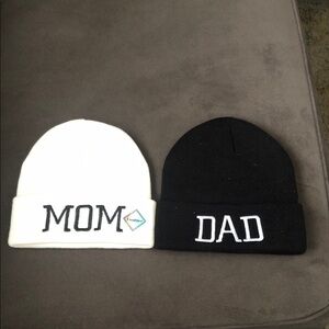 MOM & DAD Knit Beanie Set - White and Black
